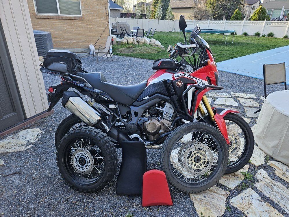 Honda Africa Twin CRF 1000L Manual