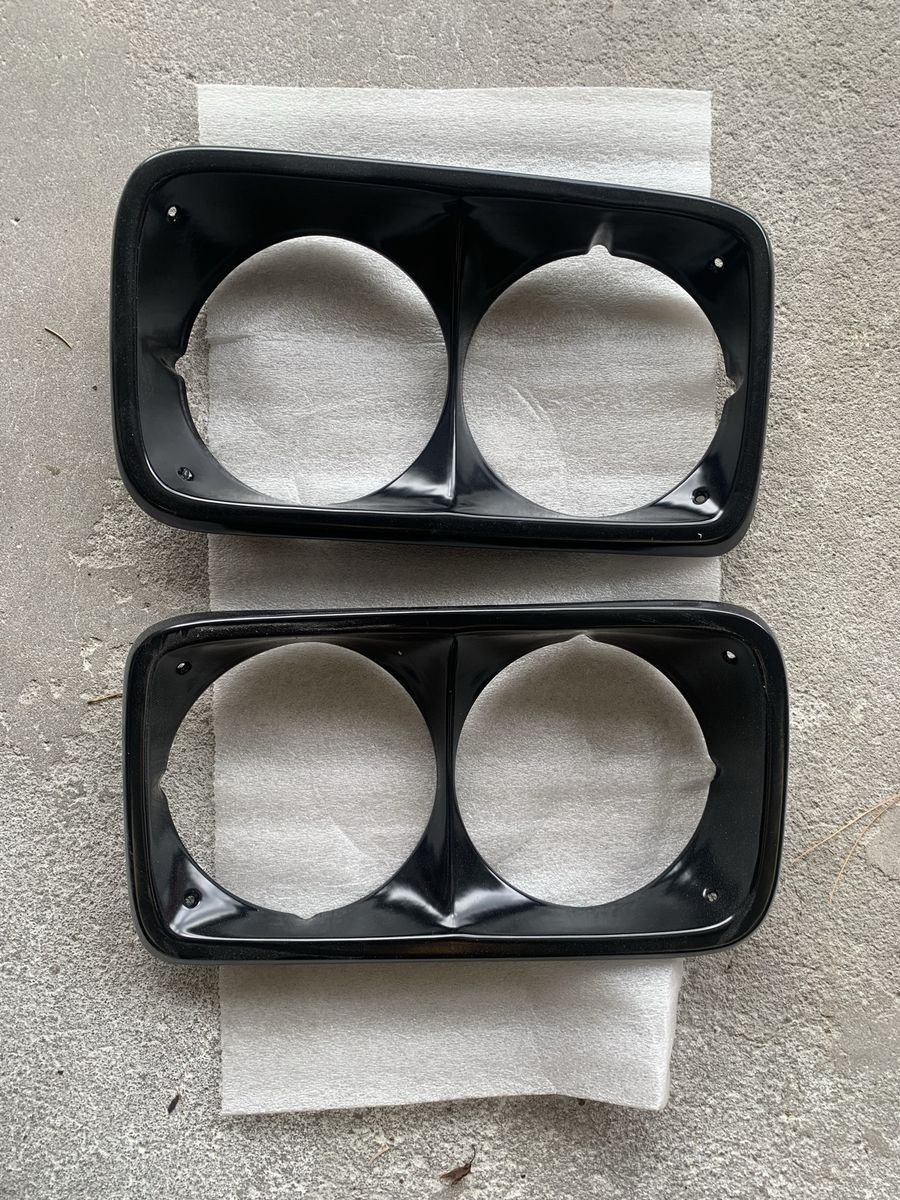 GMC 68-72 headlight bezel set for grill
