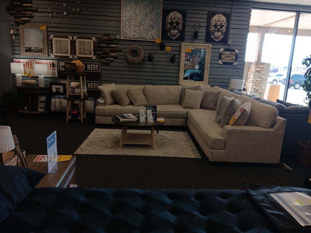 Spacious Beige Fabric Sectional Sofa - Comfortable L-Shaped Couch for Living Room
