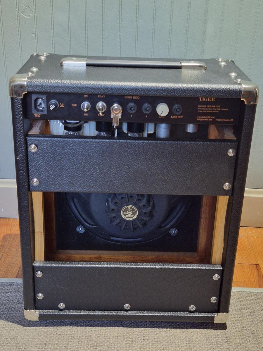 Main image 3