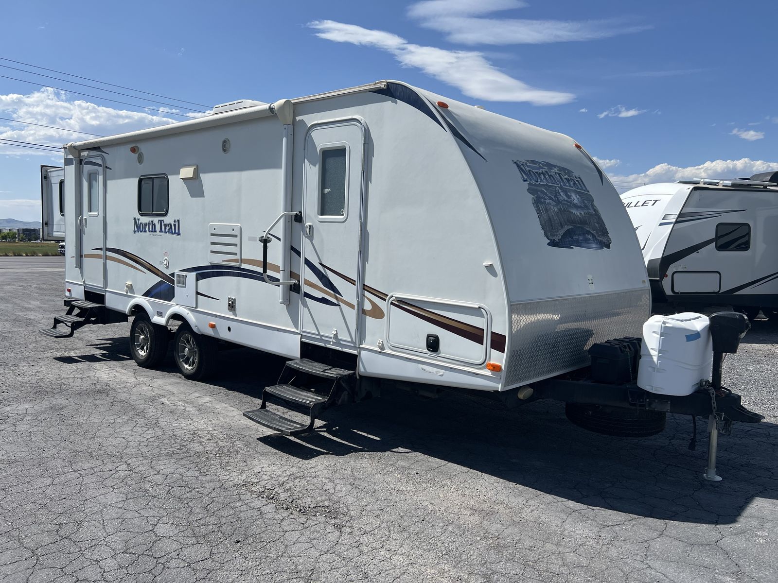 2012 HEARTLAND NORTH TRAIL 25RSDS