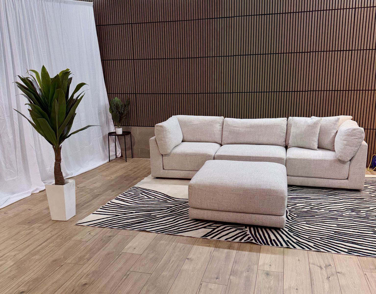 AIDEN & IVY 4-PIECE FABRIC MODULAR SECTIONAL