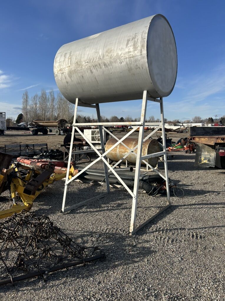 500 Gallon Fuel Tank With Stand