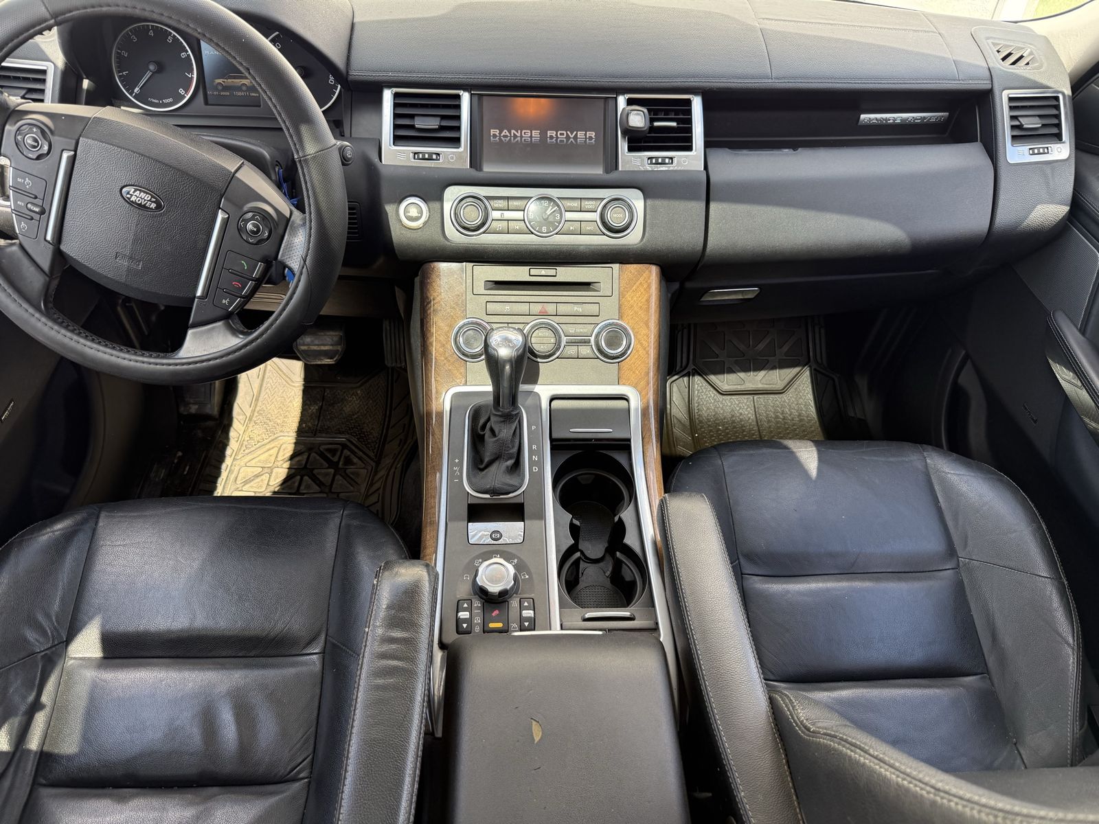 Main image 6