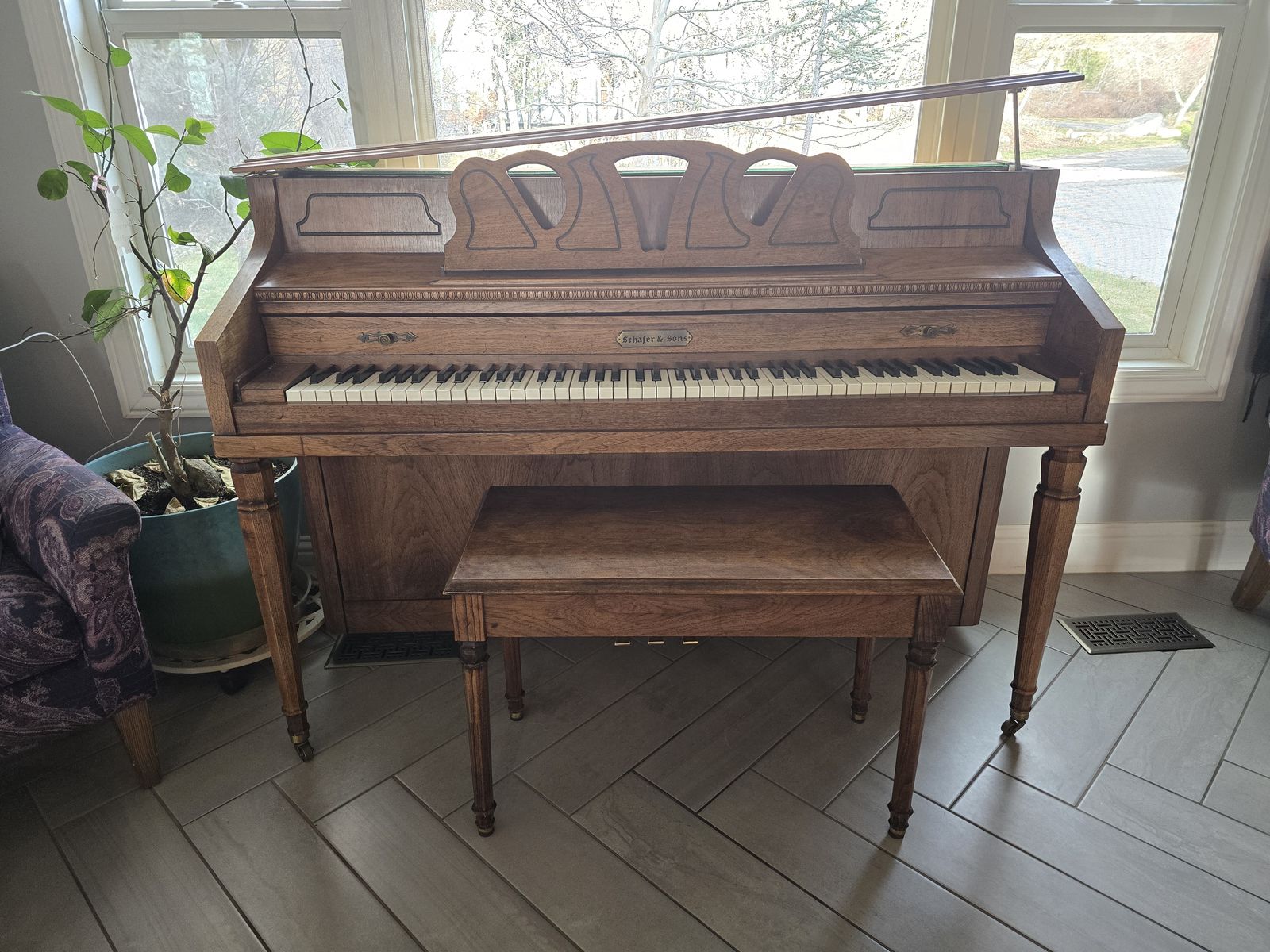 Piano Schafer & Sons