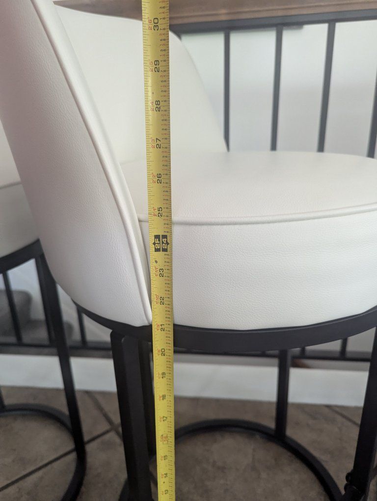 Main image 6