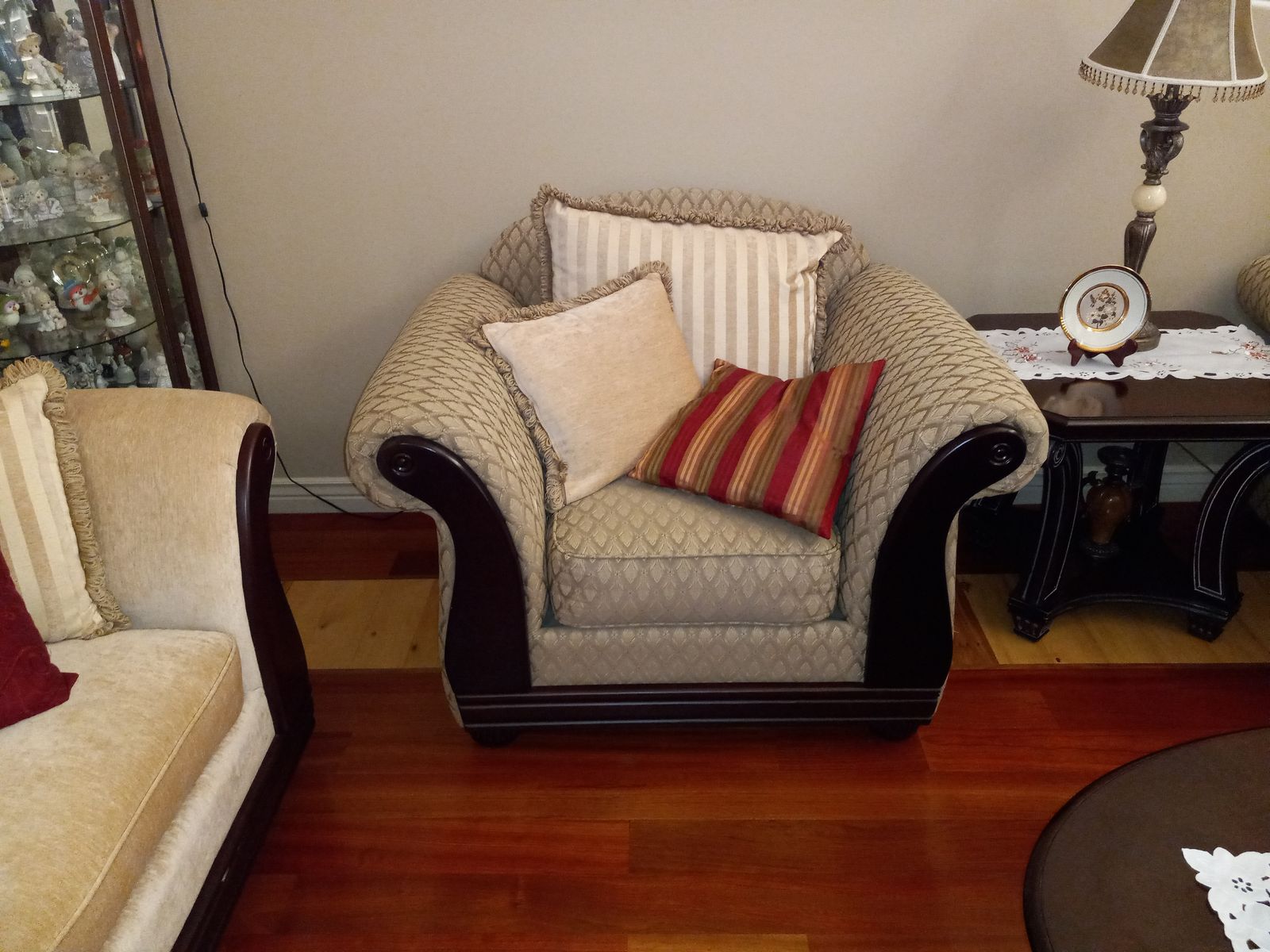 7 piece "victorian" style formal living room furniture
