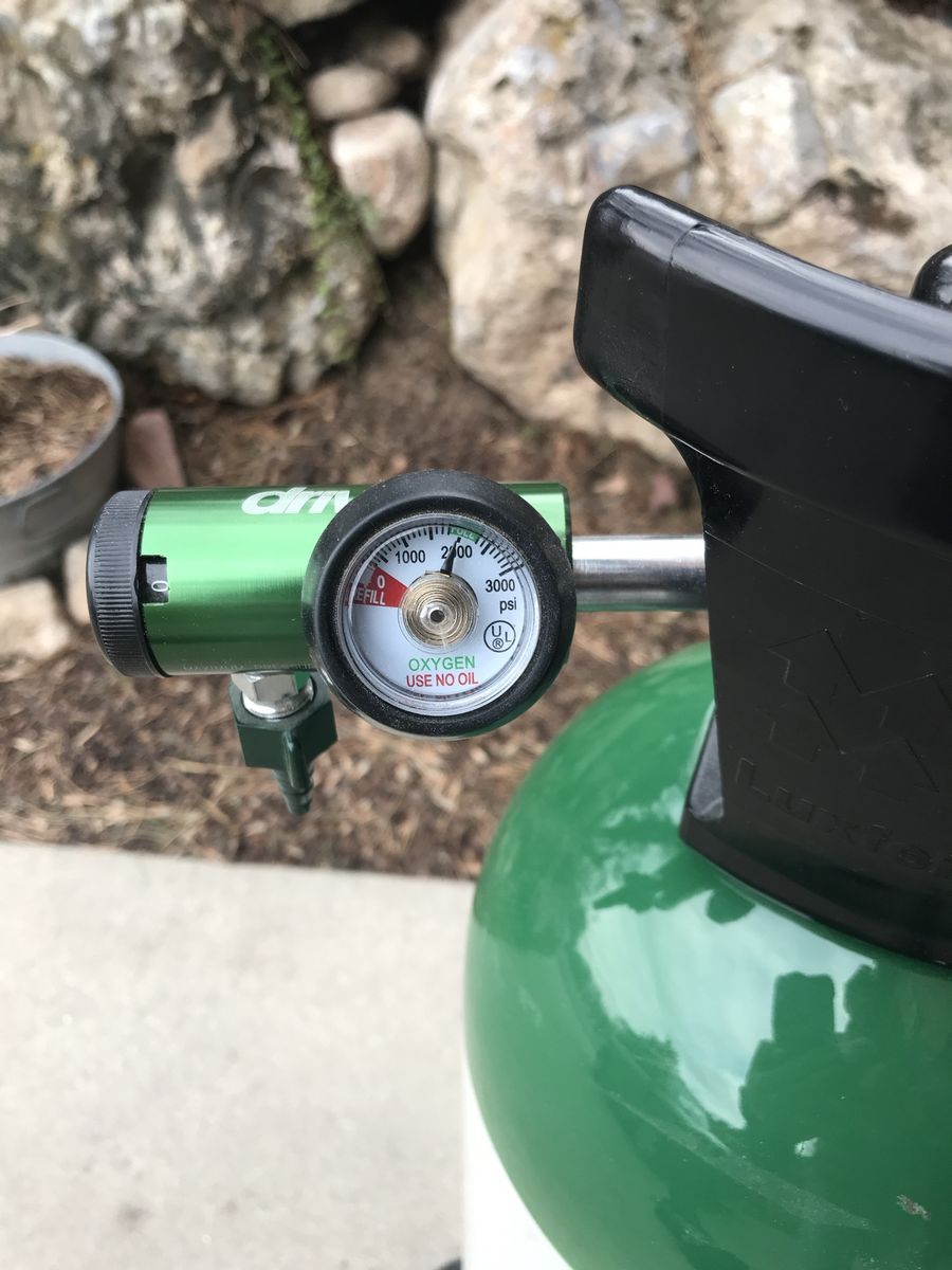 Oxygen Tank with Gauge - Portable Medical Oxygen Cylinder