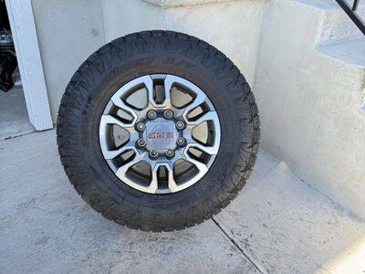 Gmc Sierra 3500 Rims and Tires 285/70R18 Toyo AT3