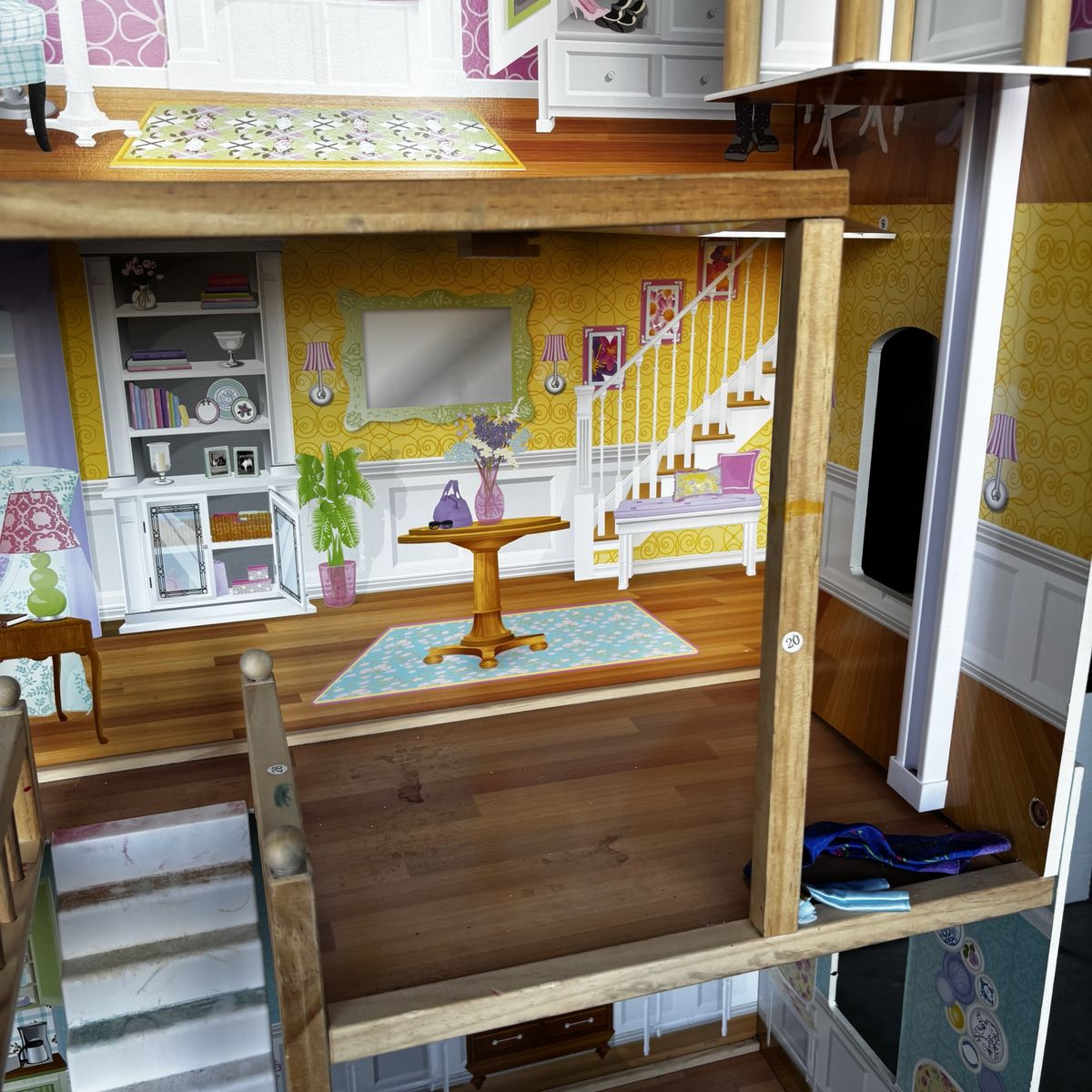 Main image 7