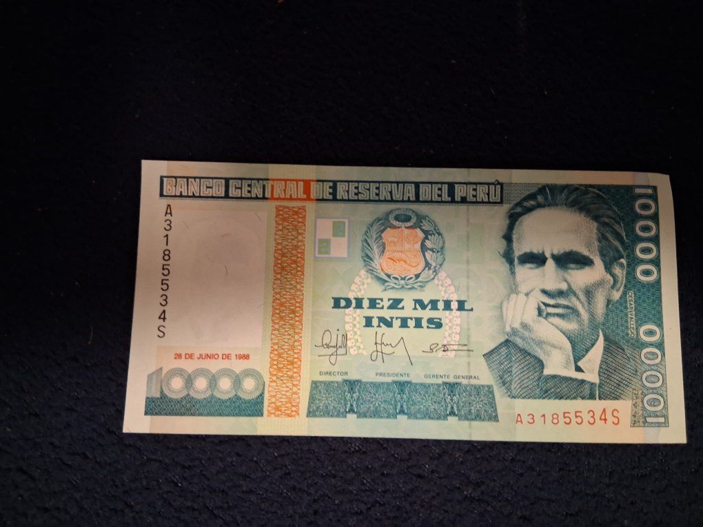 1988 10000 Peru intis dollars $10