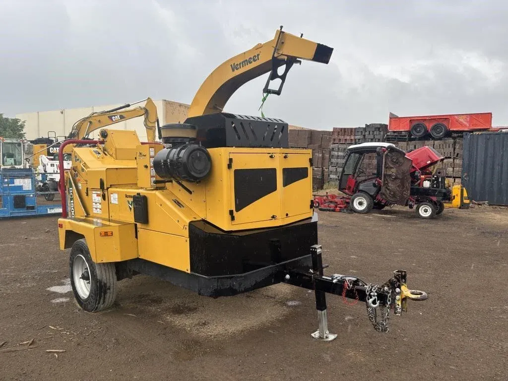 Used Wood / Brush Chipper 2021 Vermeer BC1500 15" Portable