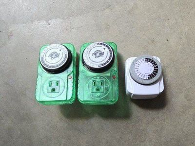 ZOO MED Repticare Terrarium Timer & Panasonic Plug-in Light Timer (3 Total)