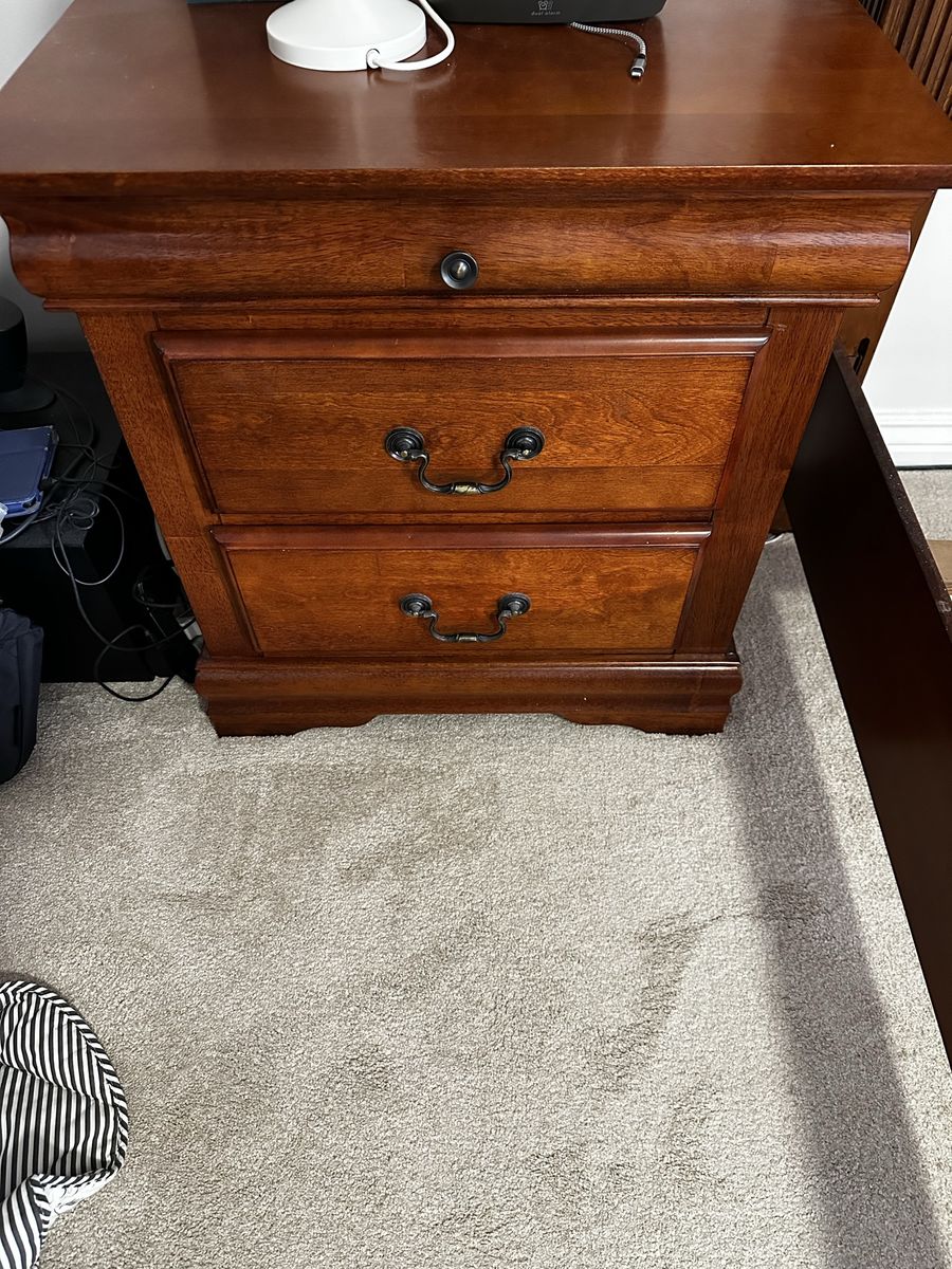 Nightstands (pair)