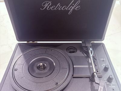 Retro Life Suitcase Record Player