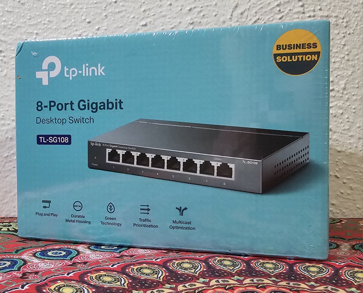 TP Link 8 Port Gigabit Switch TL-SG108 NEW SEALED