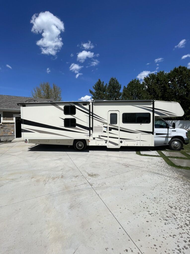 2020 31' Coachman Freelander