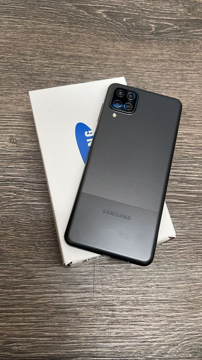 Samsung Galaxy A12 - 32gb - Unlocked