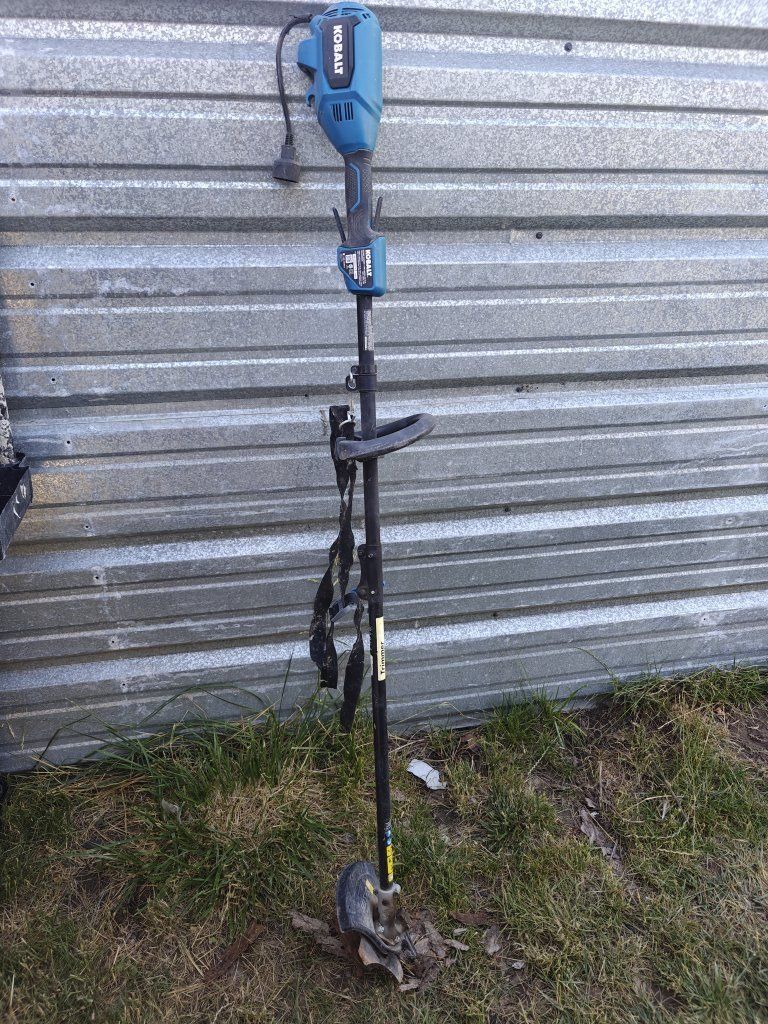 Kobalt trimmer bc720