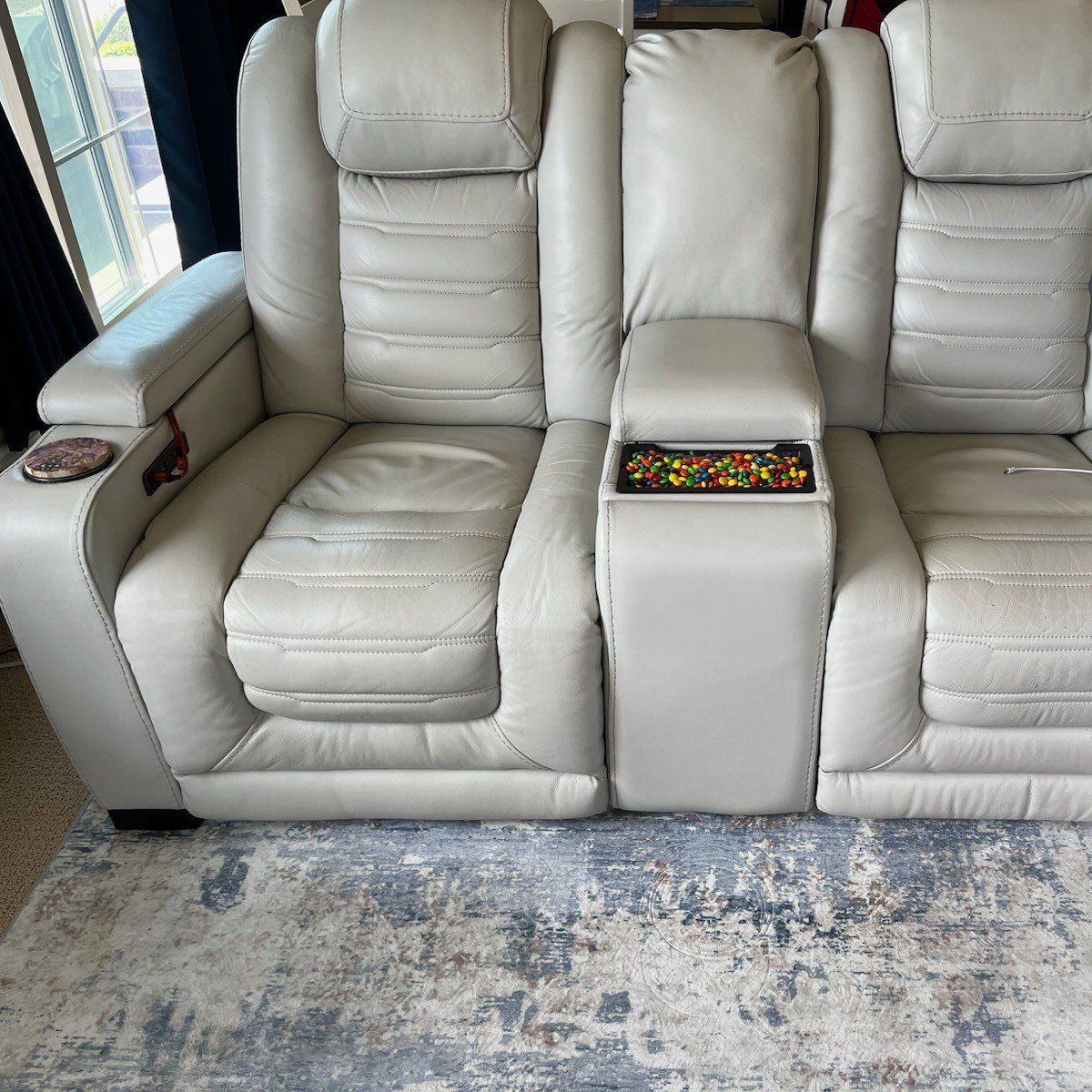Cheer leather match power loveseat LN