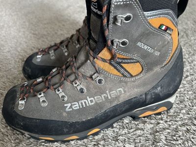 Zamberlan Mountain Trek Boots