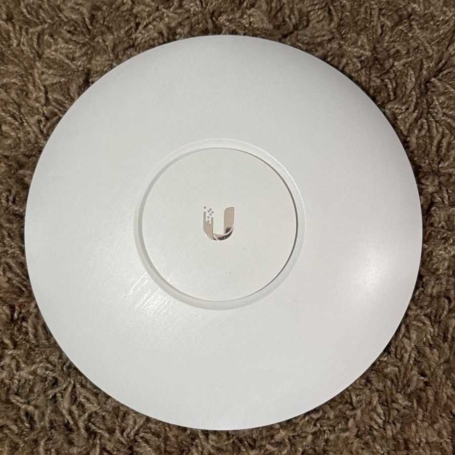 Unifi UAP-AC-Pro Access Point