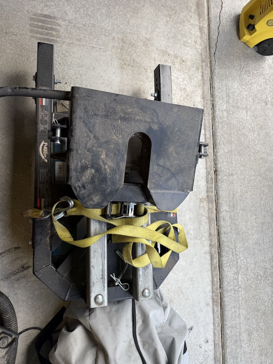 PullRite Super Glide Auto-Sliding 5th Wheel Hitch with ISR Mount