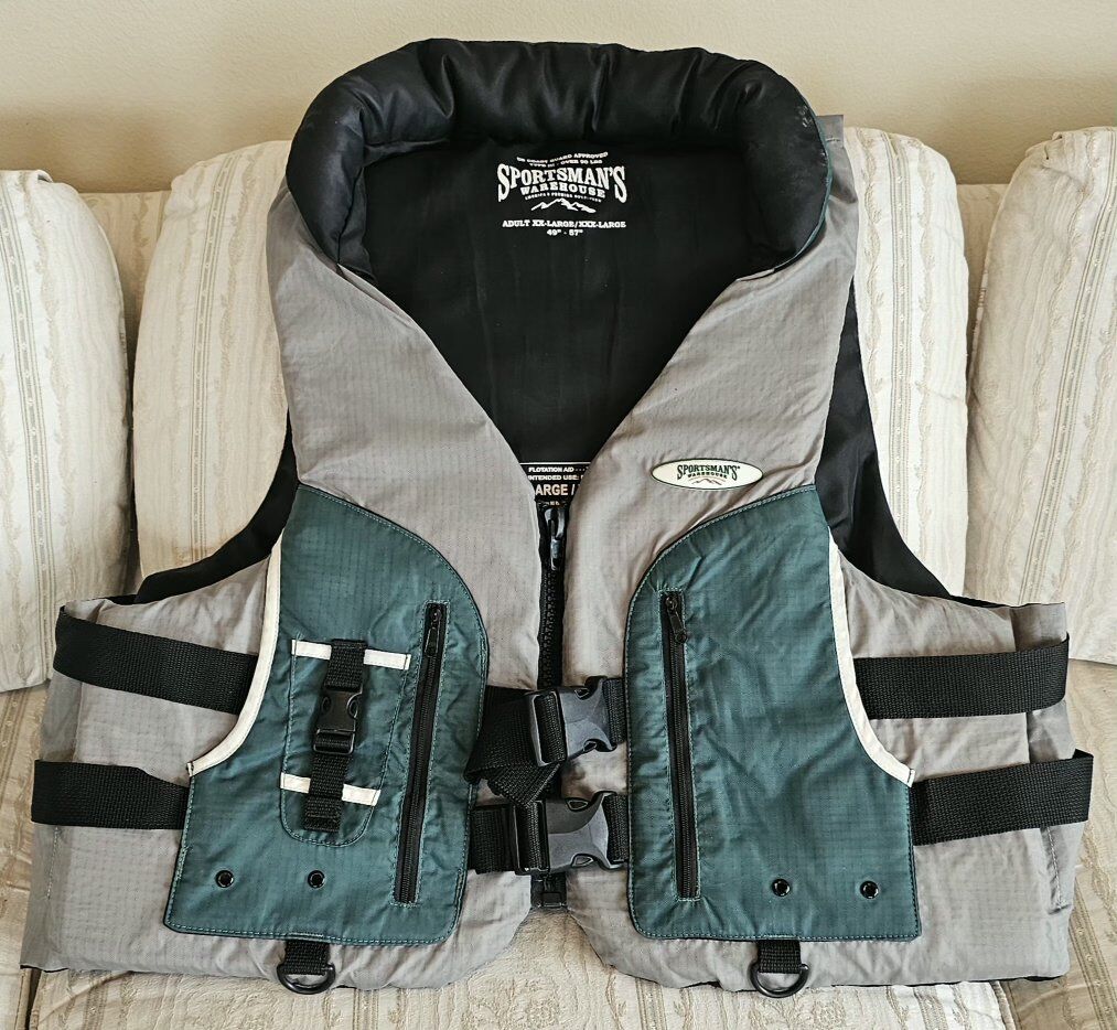 Sportsmans's XXL Fishing Vest Coast Guard Approved