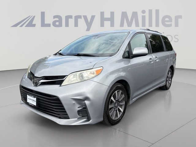 2018 Toyota Sienna LE 7-Passenger