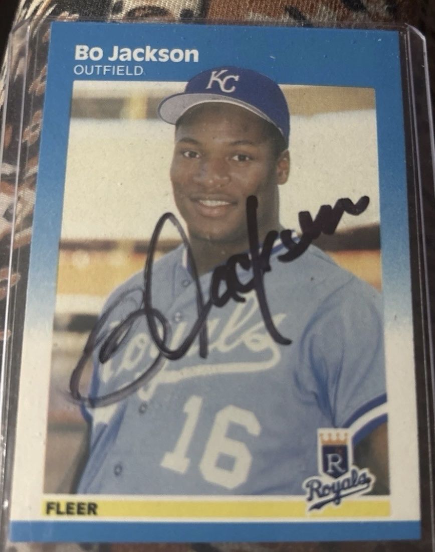 1987 Fleer Autograph Bo Jackson RC Kansas City Royals #369 Hand Signed Baseball Card Glossy Rookie Card 