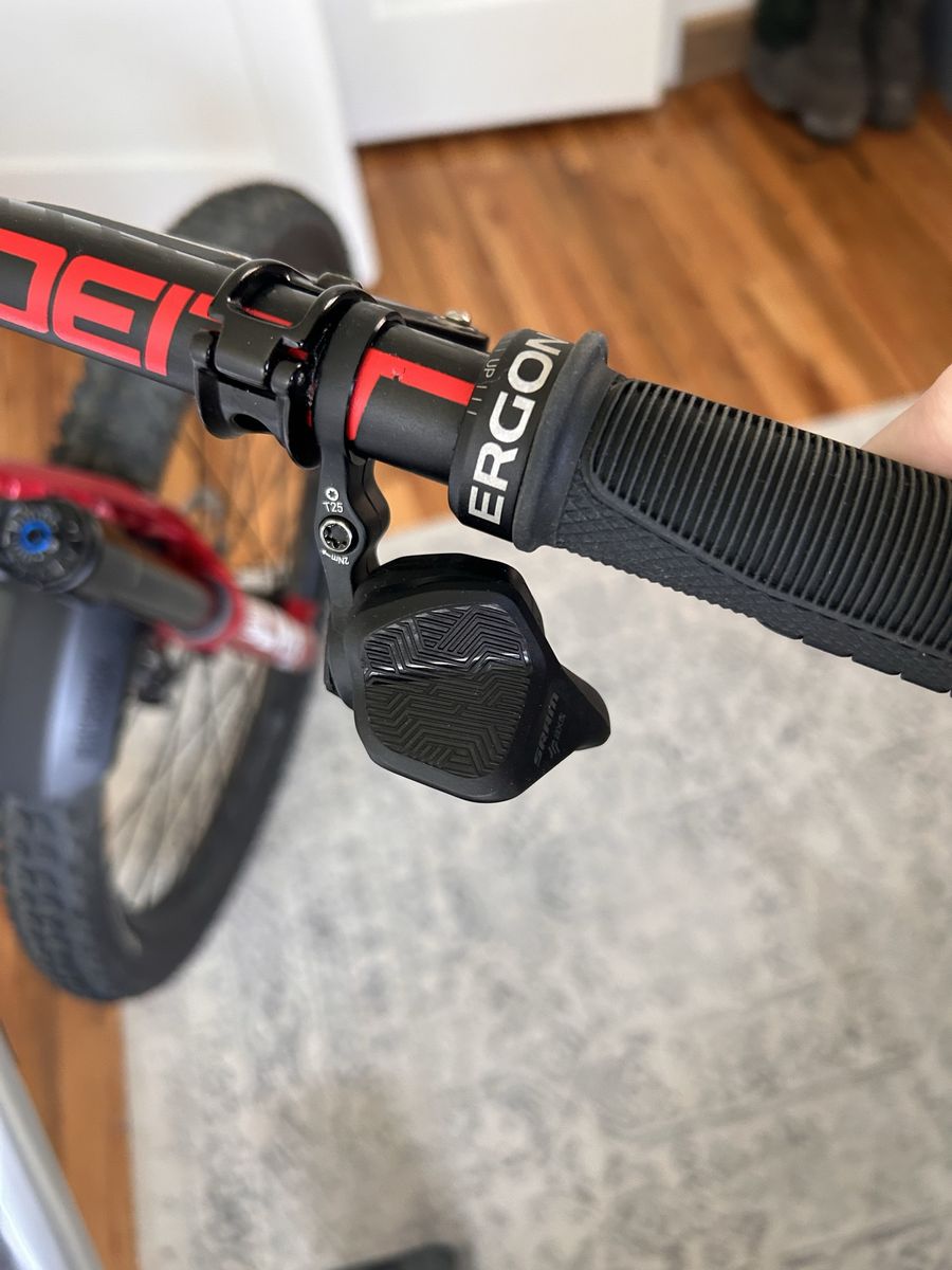 SRAM AXS Podrocker Right