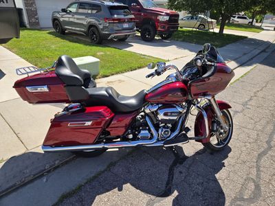 : 2017 Harley-Davidson Road Glide Special (FLHXS) – Fully Equipped Touring Package