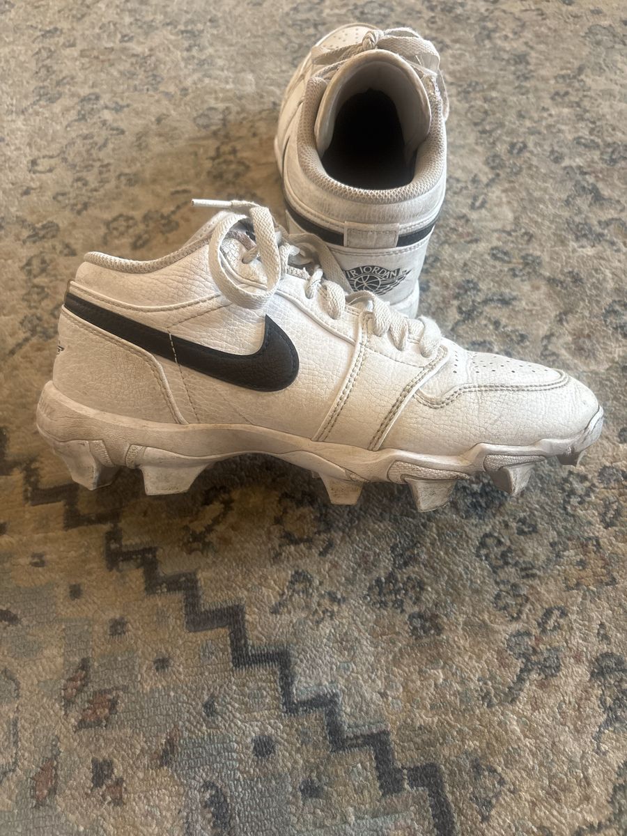 Nike Air Jordan Youth Football Cleats - White/Black, Size 6Y - Used Good Condition