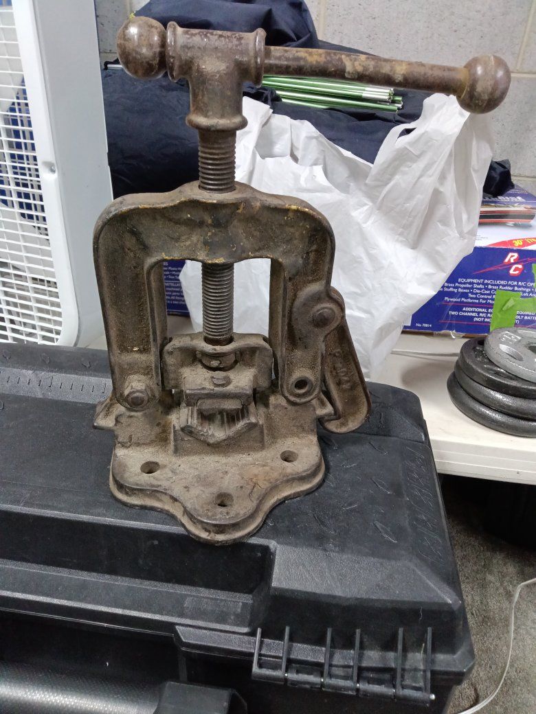 Vintage Collectible Tool Pipe Vise Works Great!