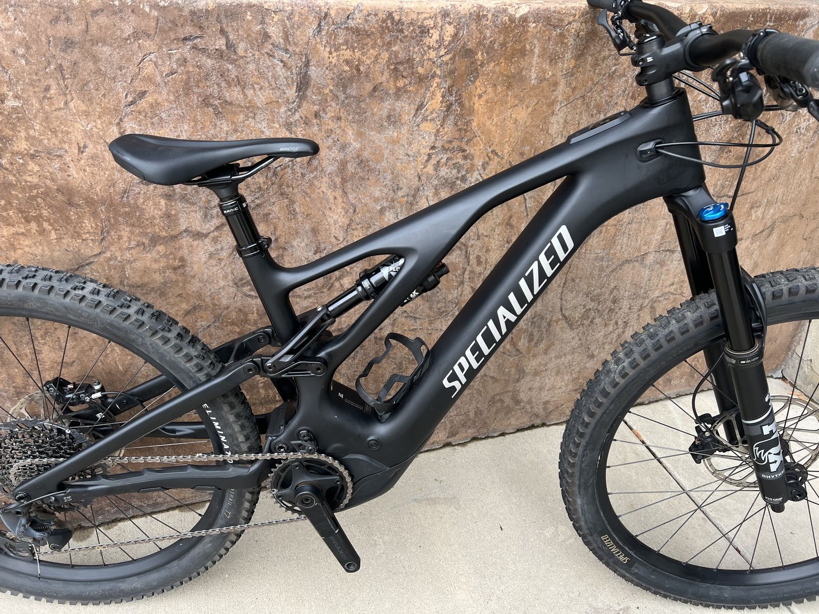 2022 Specialized Turbo Levo Comp Carbon E-Bike, L