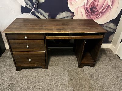 Free - Computer desk