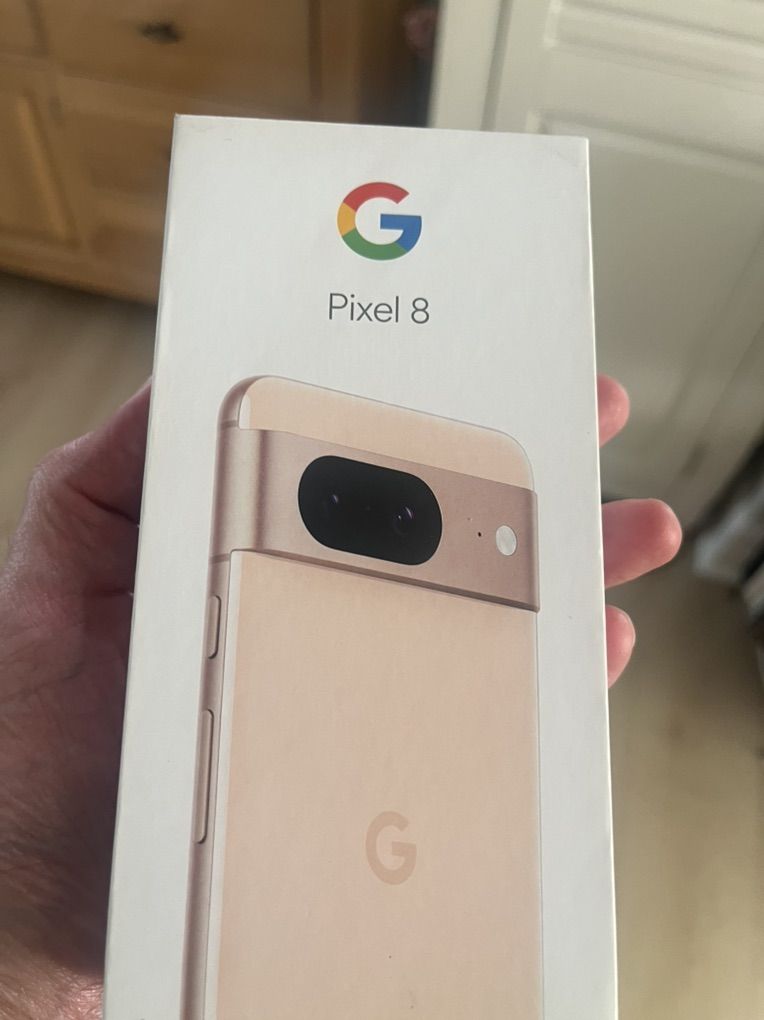 Google PIxel 8 Rose