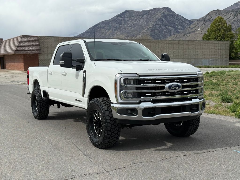2025 Ford F-350 Super Duty Lariat