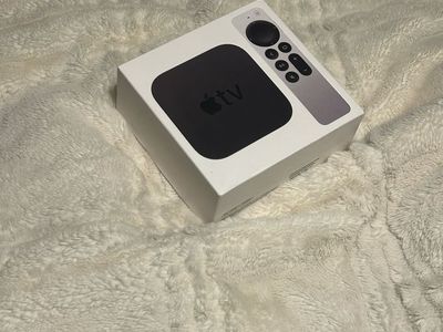 Apple TV 4K (MXGY2LL/A) 32GB Media Streamer with Siri Remote - Excellent Condition