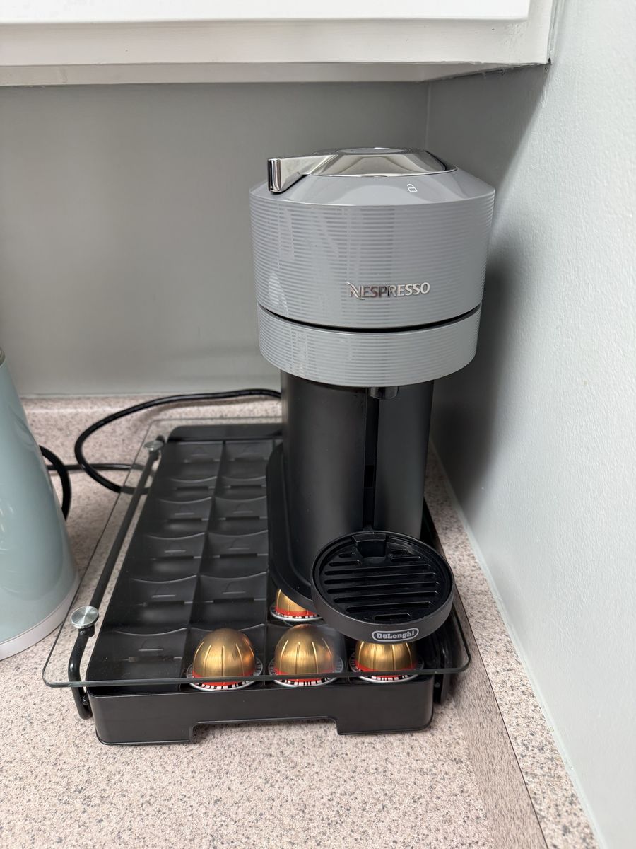 Nespresso Vertuo Next + pod drawer
