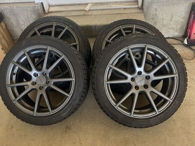 2017 Toyota Pruis Set of 4.....215/45/17inch snow tires and aluminum rims