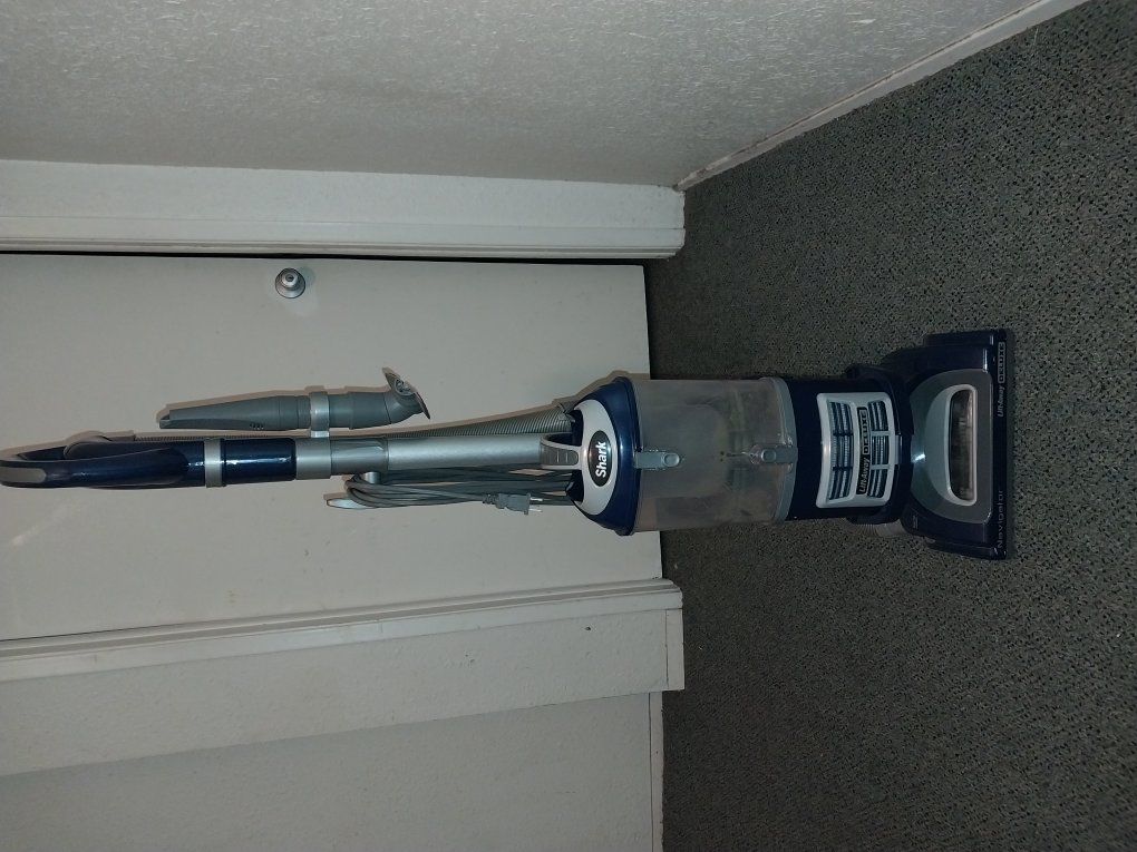 SHARK vacuum cleaner