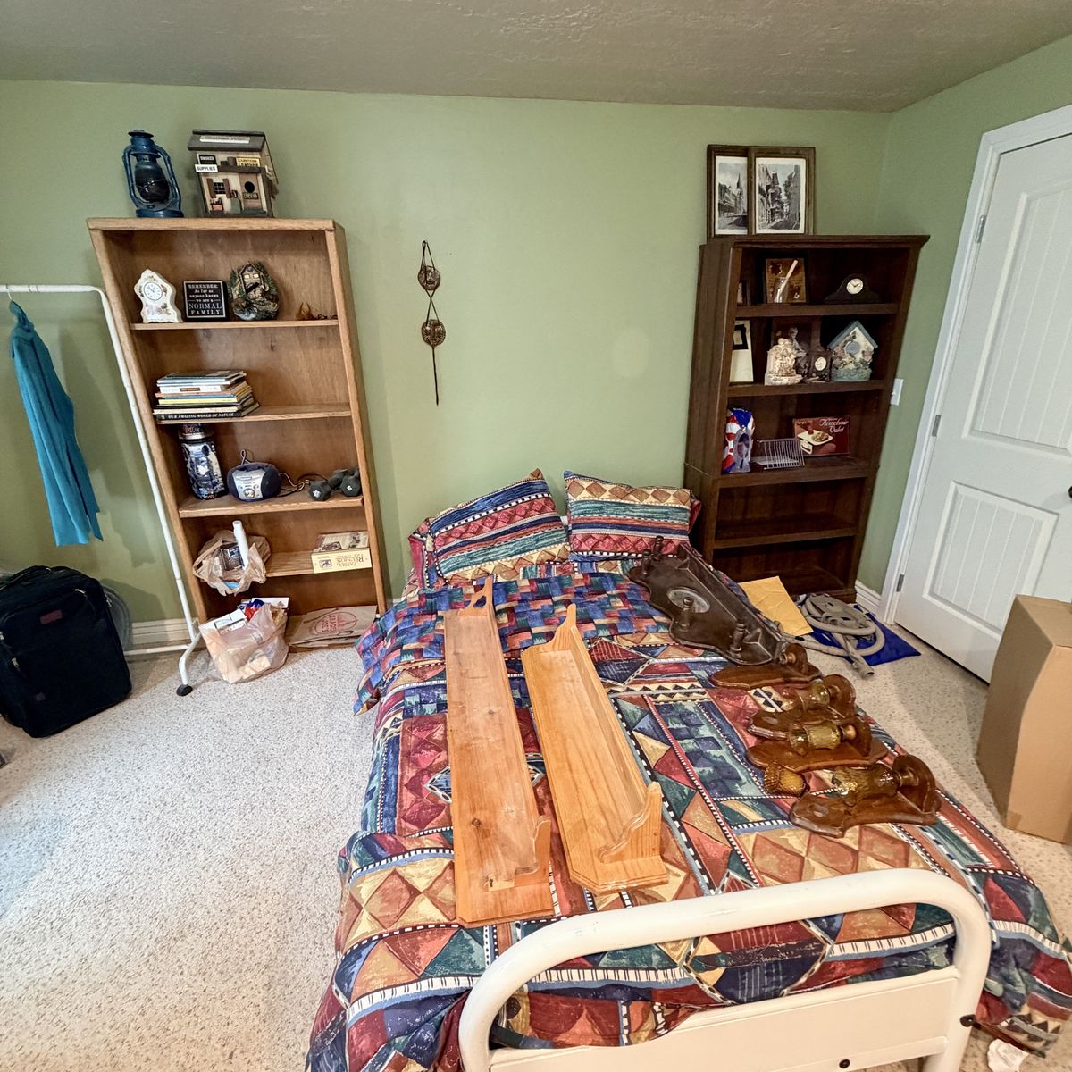 Main image 3