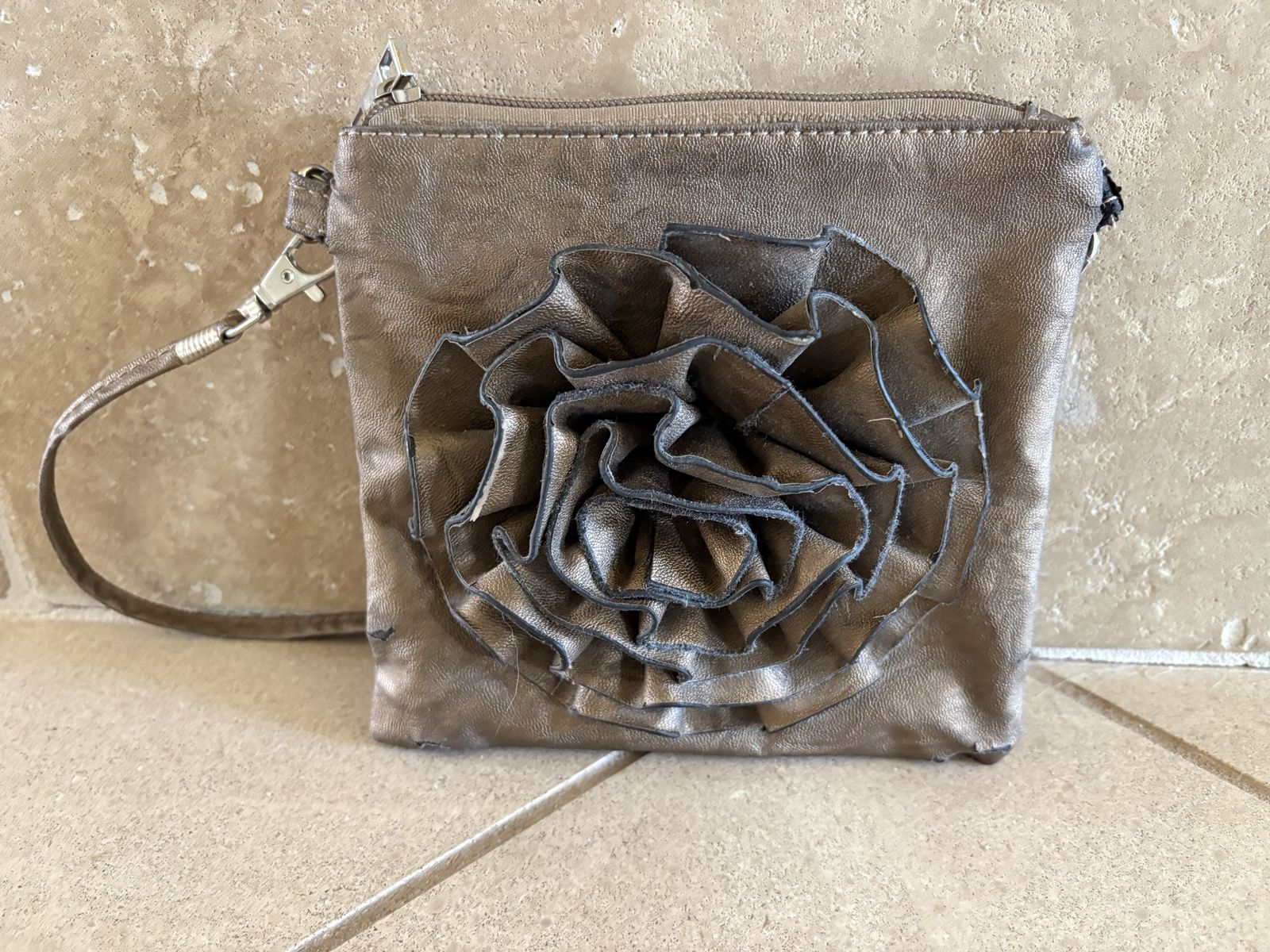 Small Purse w/ Large Flower & Polka Dots Inside