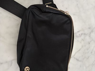 Lululemon Everywhere Belt Bag 1L Black with Gold Zipper Unisex Travel Crossbody