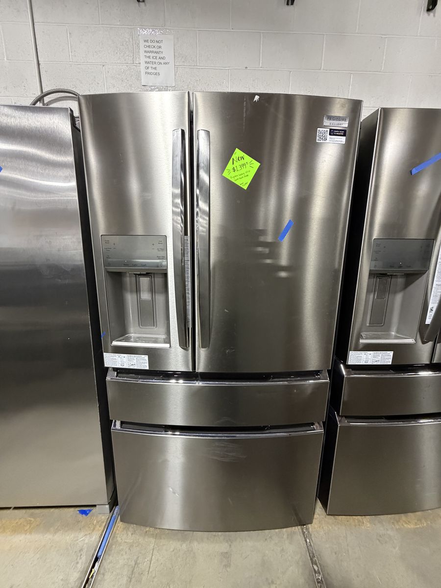 SPARKLING BRAND NEW FRIGIDAIRE 4-DOOR FRIDGE