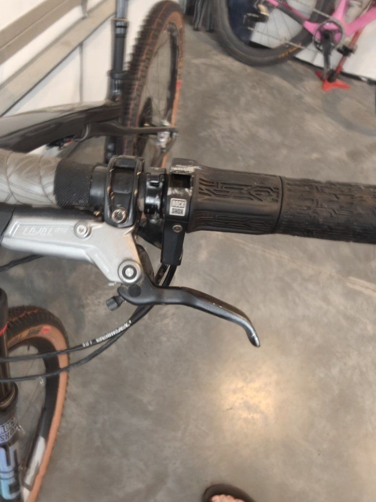 Trek Supercaliber AXS medium