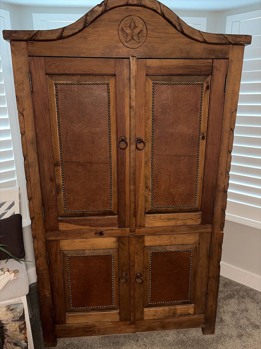 Armoire