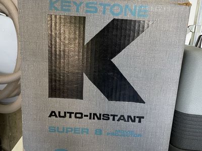 Keystone K-525 Magnascope Auto-Instant Super 8 Movie Projector - Vintage Film