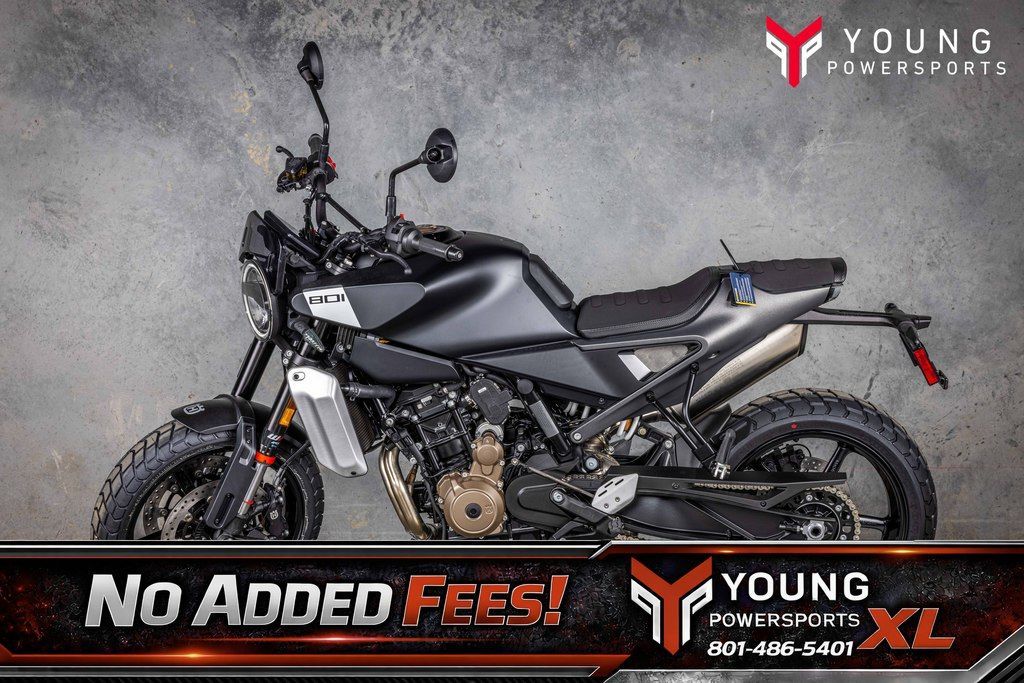 2025 Husqvarna® Svartpilen 801